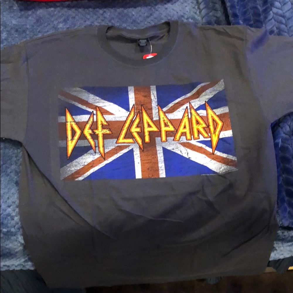 Def Leppard Men’s Large, brand new